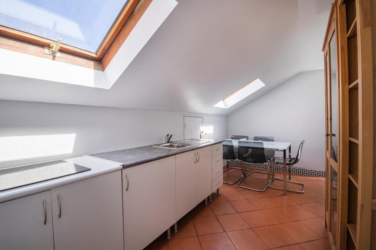 Apartamentos Lux Dinastia Lisbon Luaran gambar