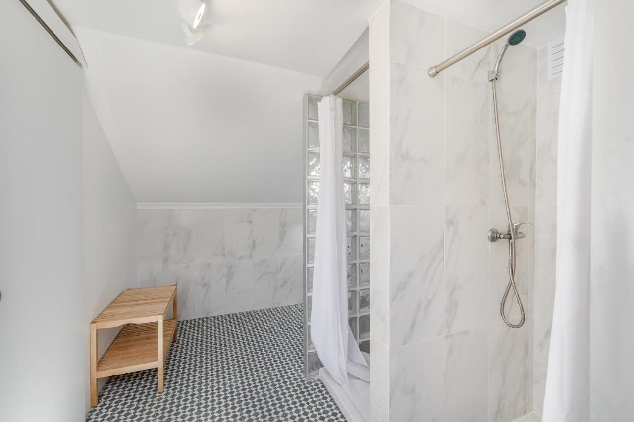 Apartamentos Lux Dinastia Lisbon Luaran gambar
