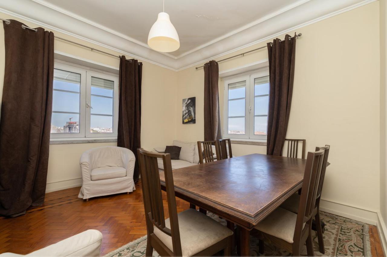 Apartamentos Lux Dinastia Lisbon Luaran gambar