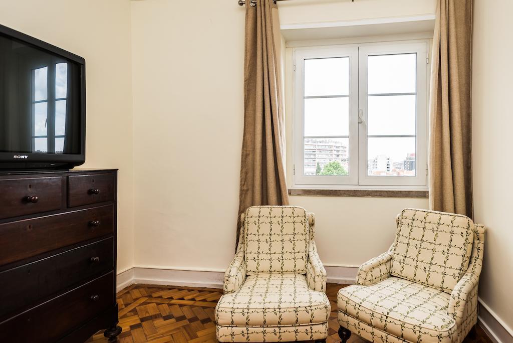 Apartamentos Lux Dinastia Lisbon Luaran gambar