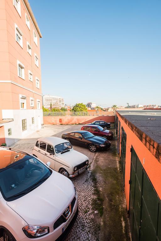 Apartamentos Lux Dinastia Lisbon Luaran gambar