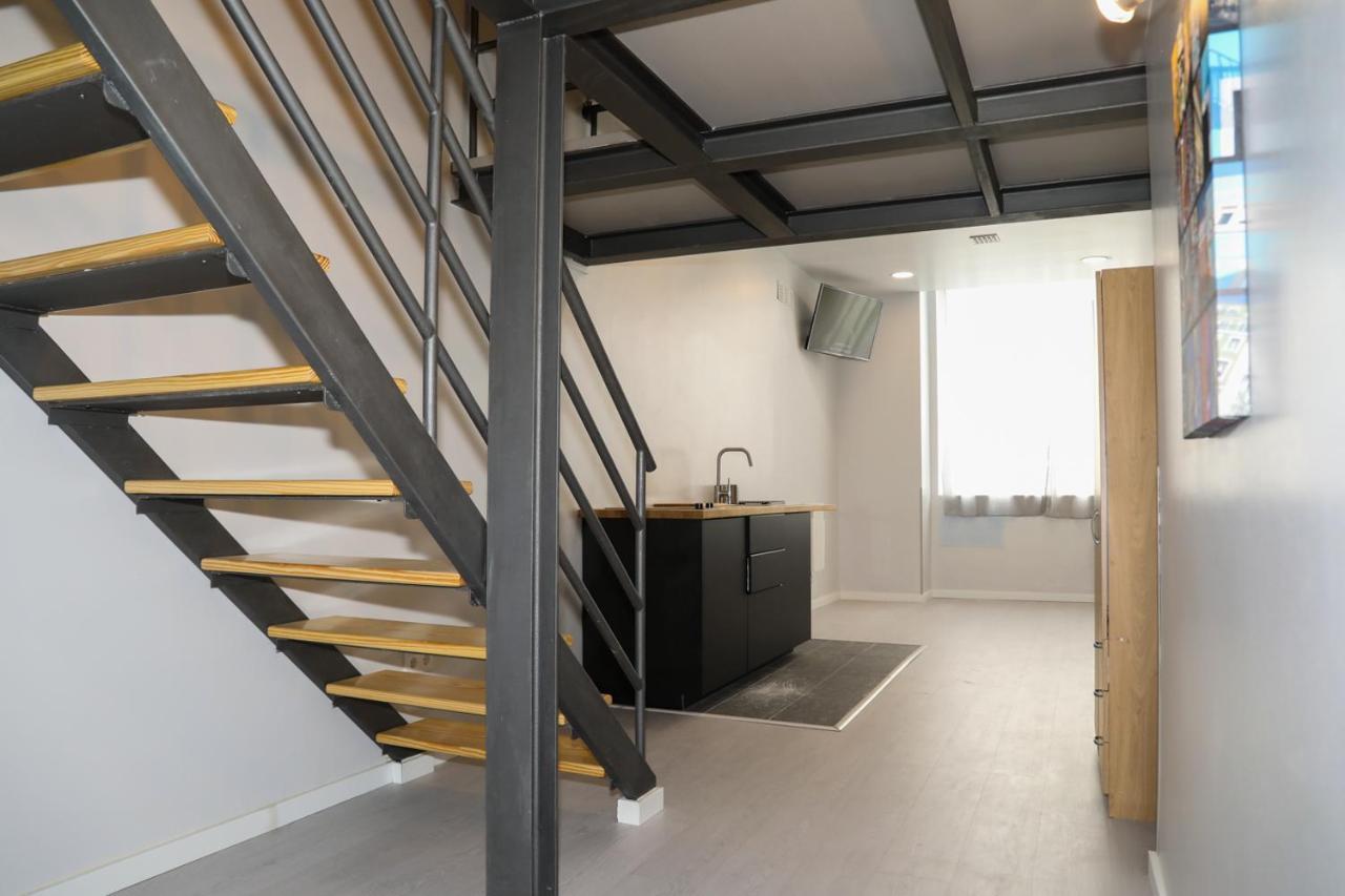 Apartamentos Lux Dinastia Lisbon Luaran gambar