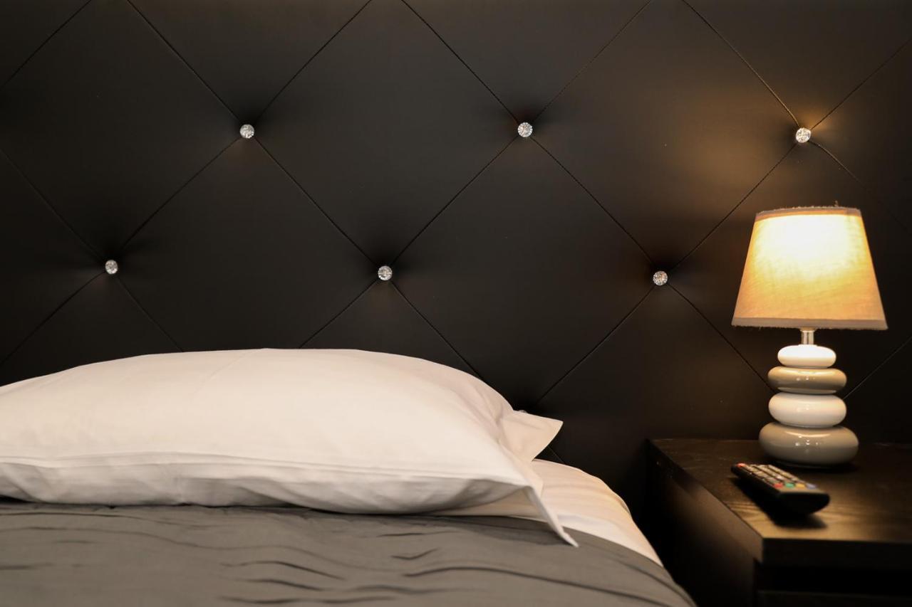 Apartamentos Lux Dinastia Lisbon Luaran gambar